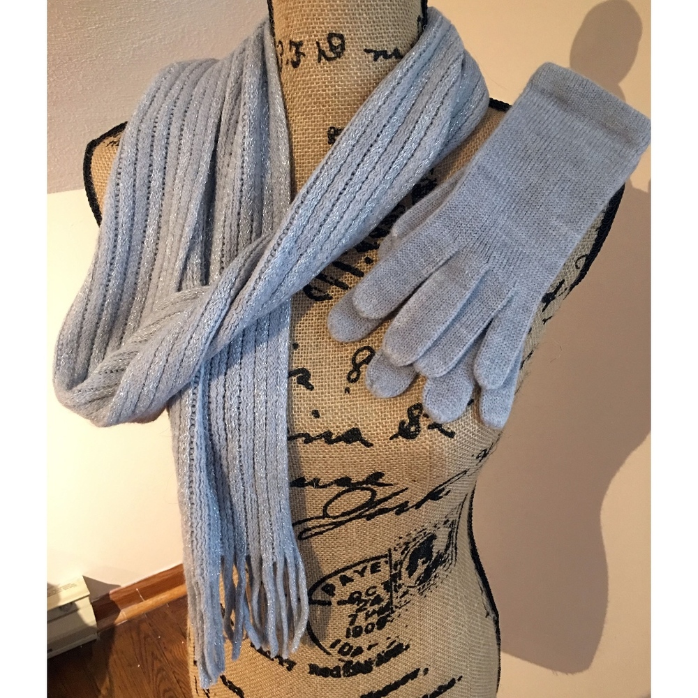 Scarf & glove set